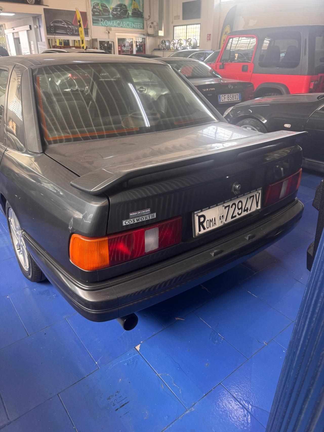 Ford Sierra 2.0i turbo 16V 4p. RS Cosworth Executive