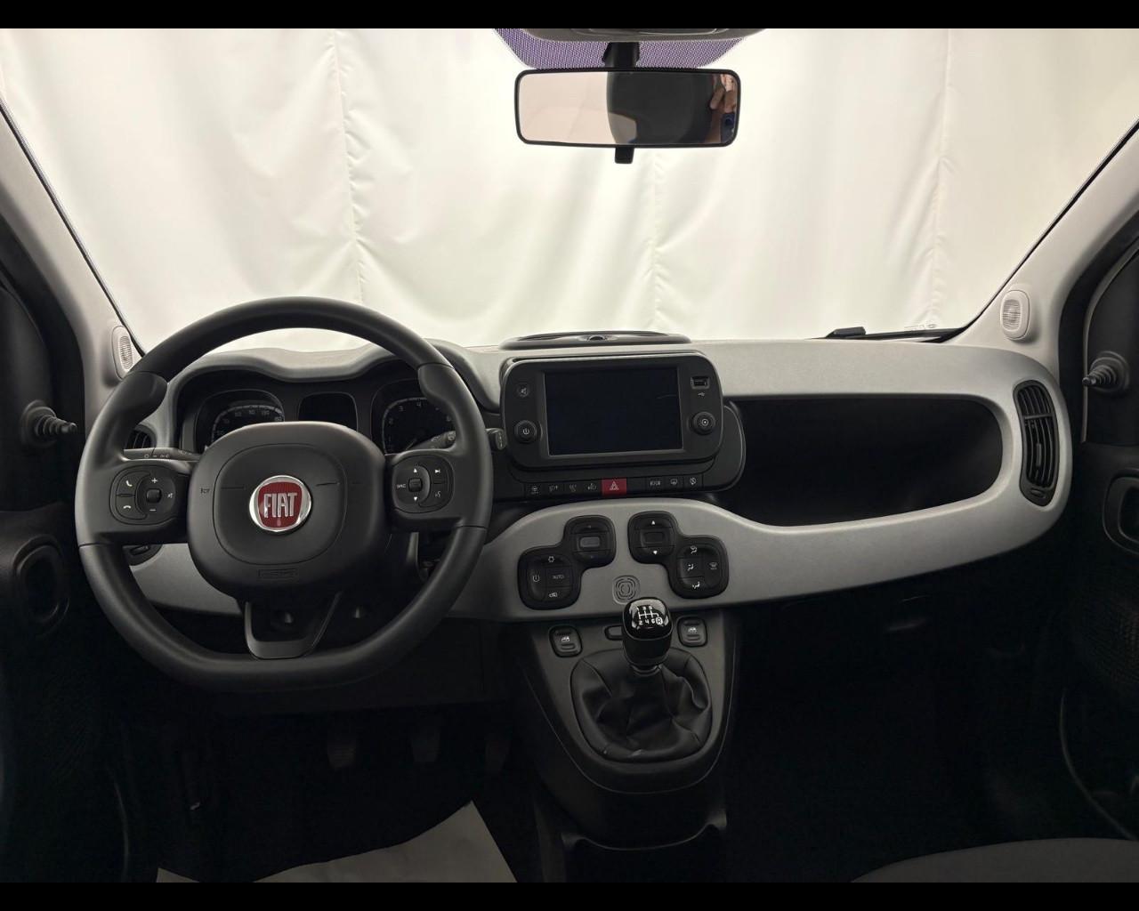 FIAT Panda 1.0 firefly hybrid City Cross s&s 70cv