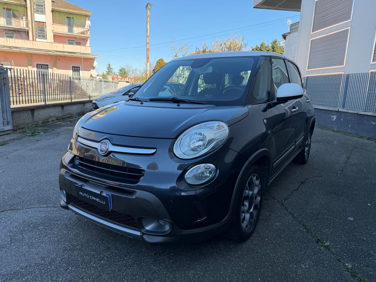 Fiat 500L Living 1.6D 105 CV BICOLOR TREKKING