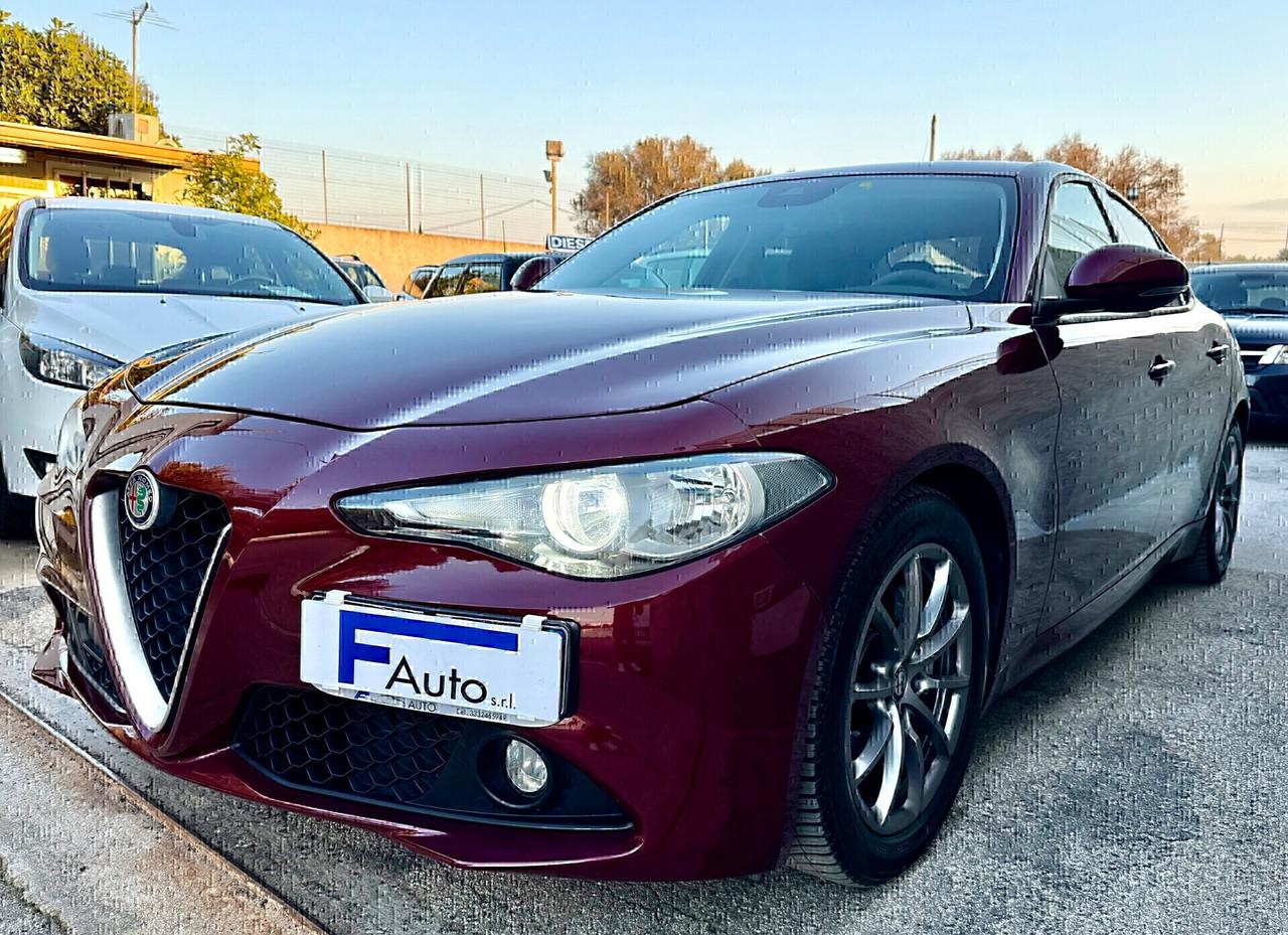 Alfa Romeo Giulia 2.2 Turbodiesel 150 CV AT8,Navigatore,cerchi antracite,ecc.