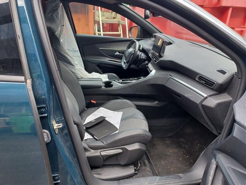 Peugeot 3008 II Allure Pack 1.5 Blue HDI Automatico Neopatentati