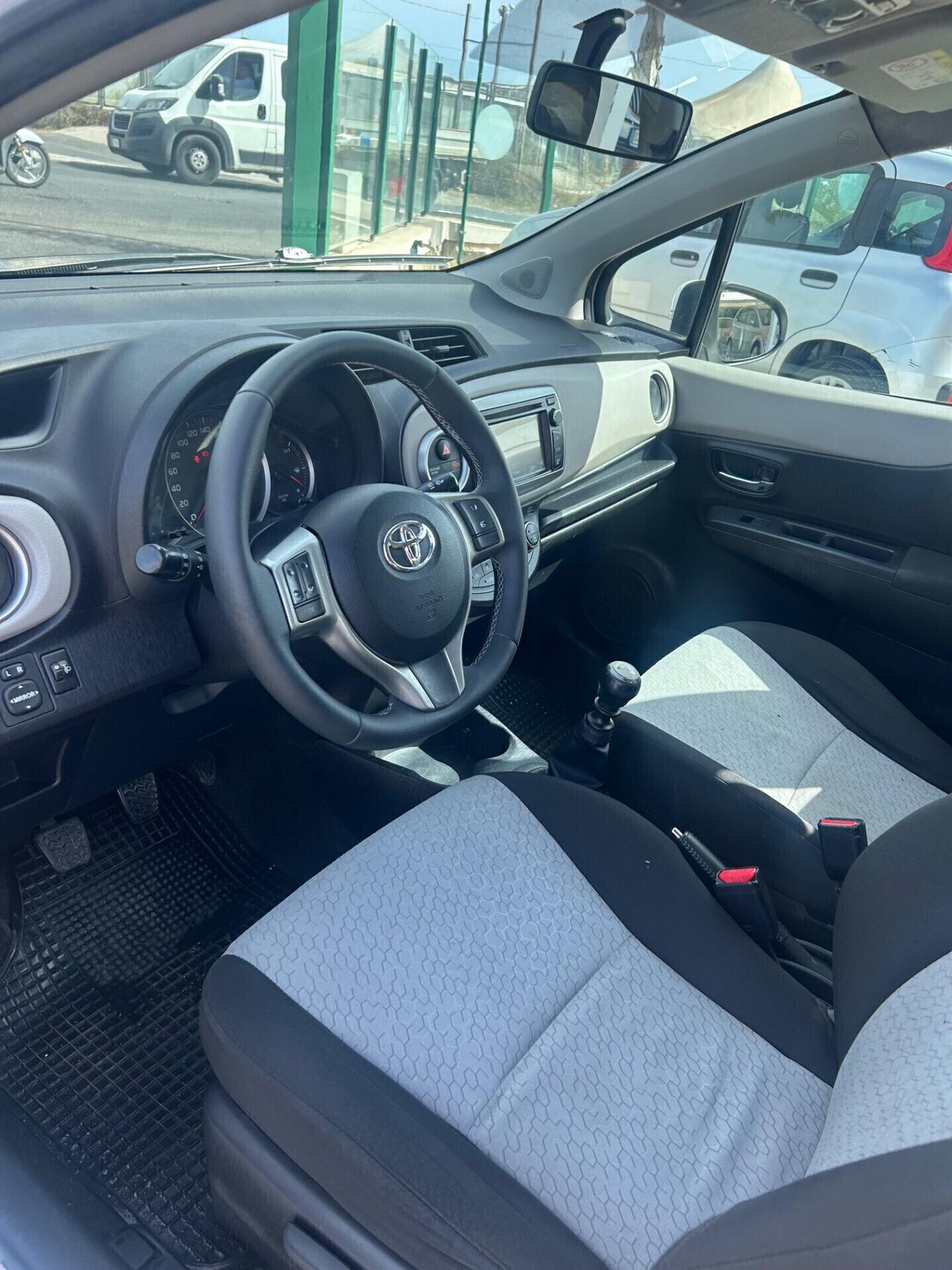 Toyota Yaris 1.4 D-4D 5 porte Lounge