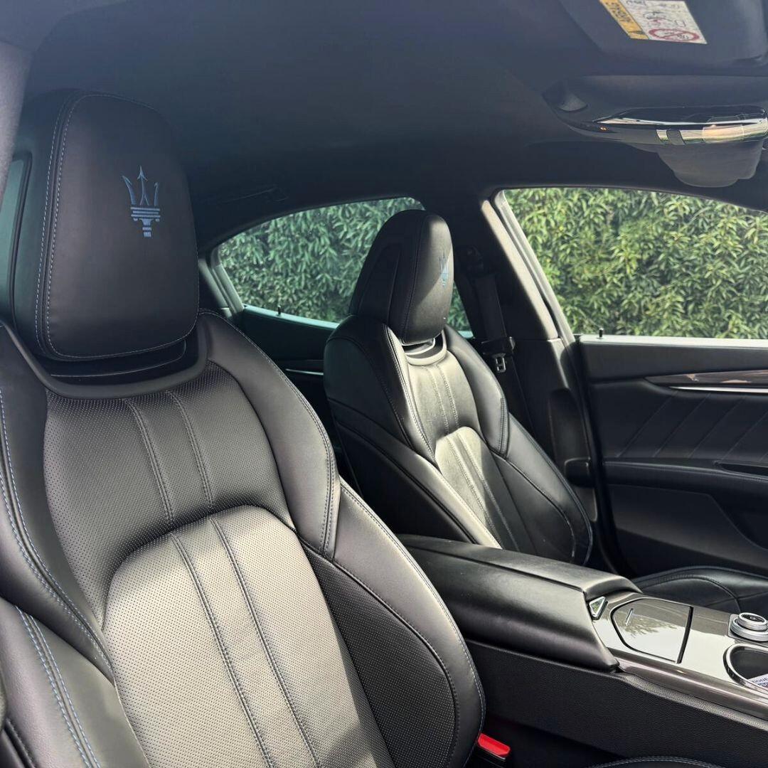 Maserati Ghibli 330 CV MHEV GT