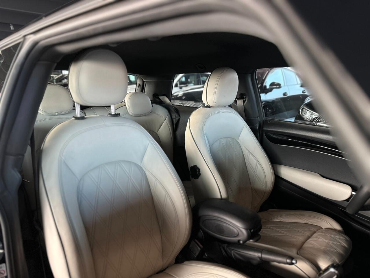 Mini 1.5 Cooper Yours