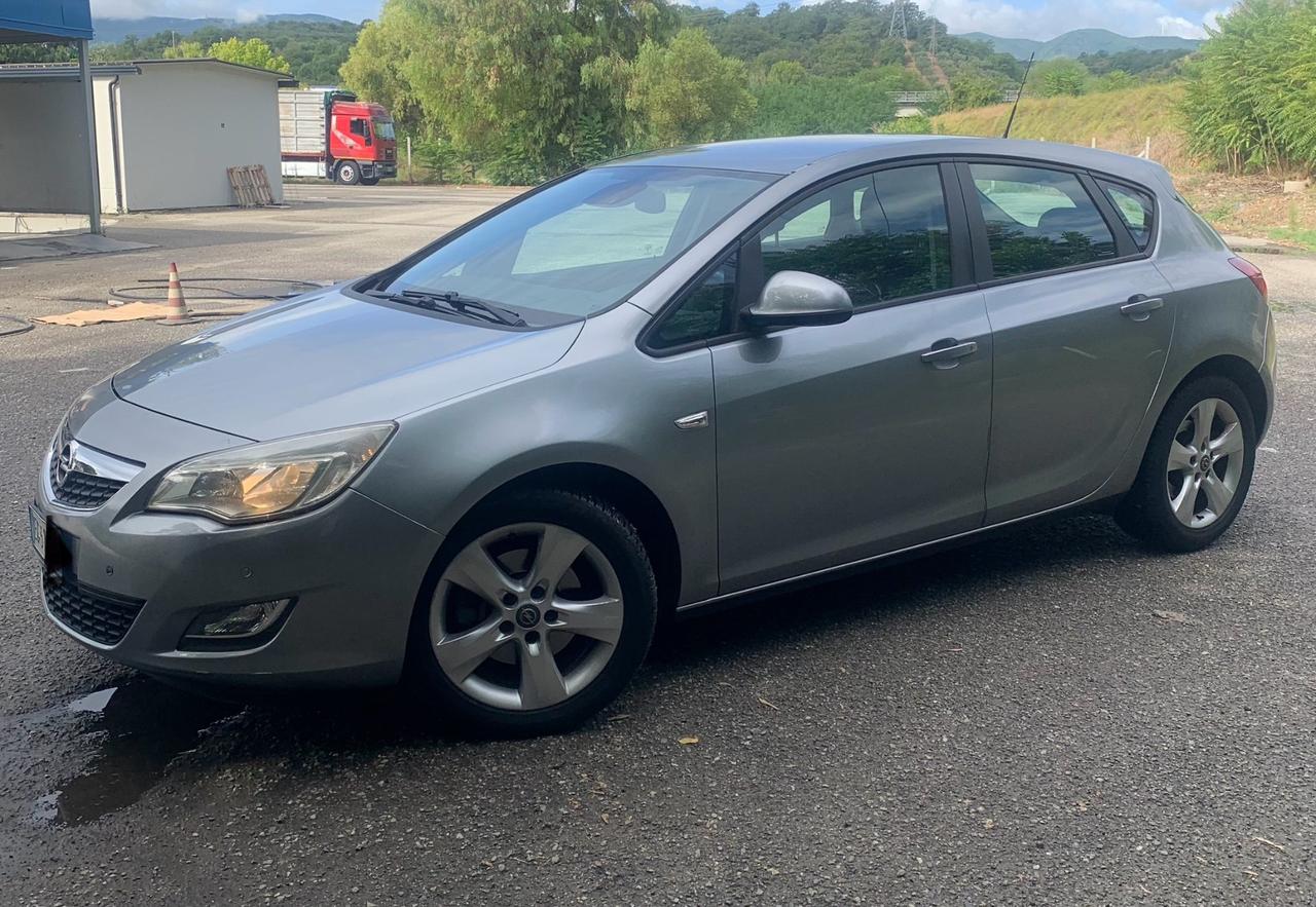 Opel Astra 1.7 CDTI 110CV 5p Cosmo 120000km