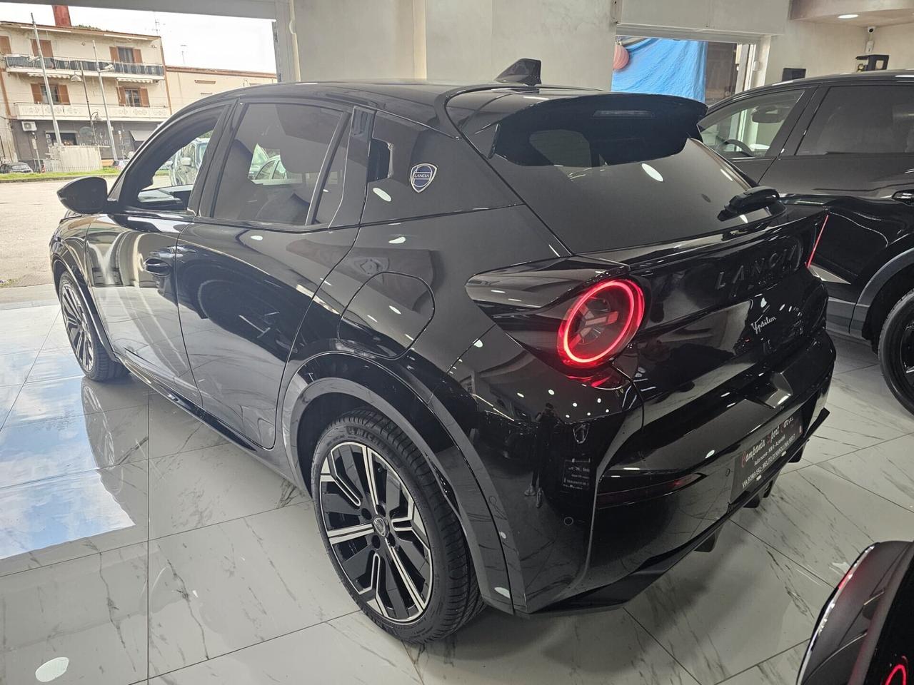NUOVA LANCIA YPSILON IBRIDA LX 1.2 IBRIDO 81KW (110CV) CAMBIO AUTOMATICO