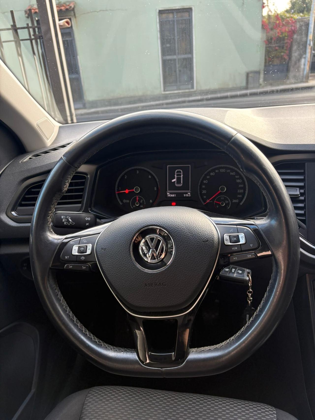 Volkswagen T-Roc 1.6 TDI SCR Business BlueMotion Technology