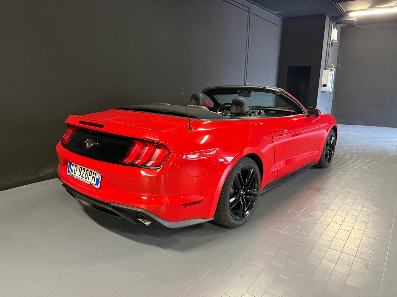 Ford Mustang Cabrio 2.3 NO SUPERBOLLO
