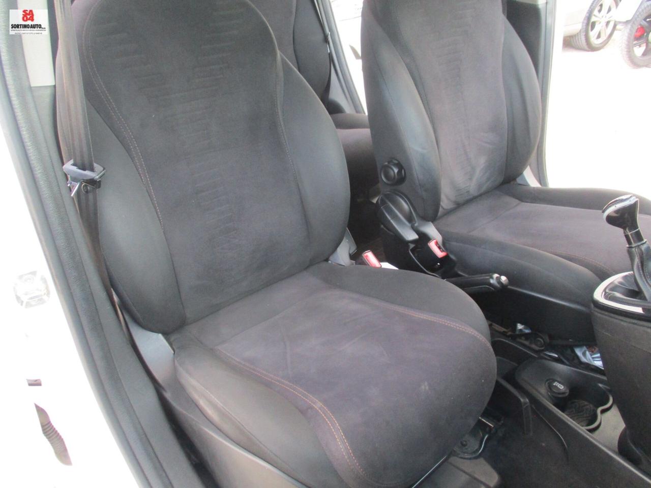 Lancia Ypsilon 1.3 MJT 16V 95 CV 5 porte S&S Platinum 12/2013