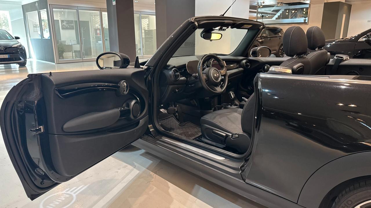 Mini 1.5 Cooper Sidewalk Edition Cabrio - 2021