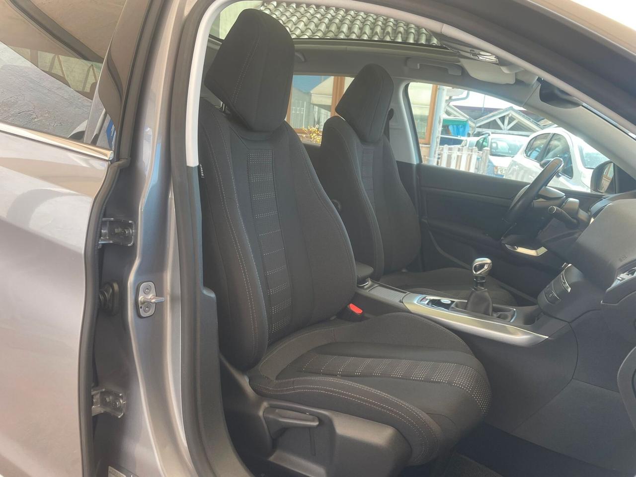 Peugeot 308 BlueHDi 120 S&S Allure