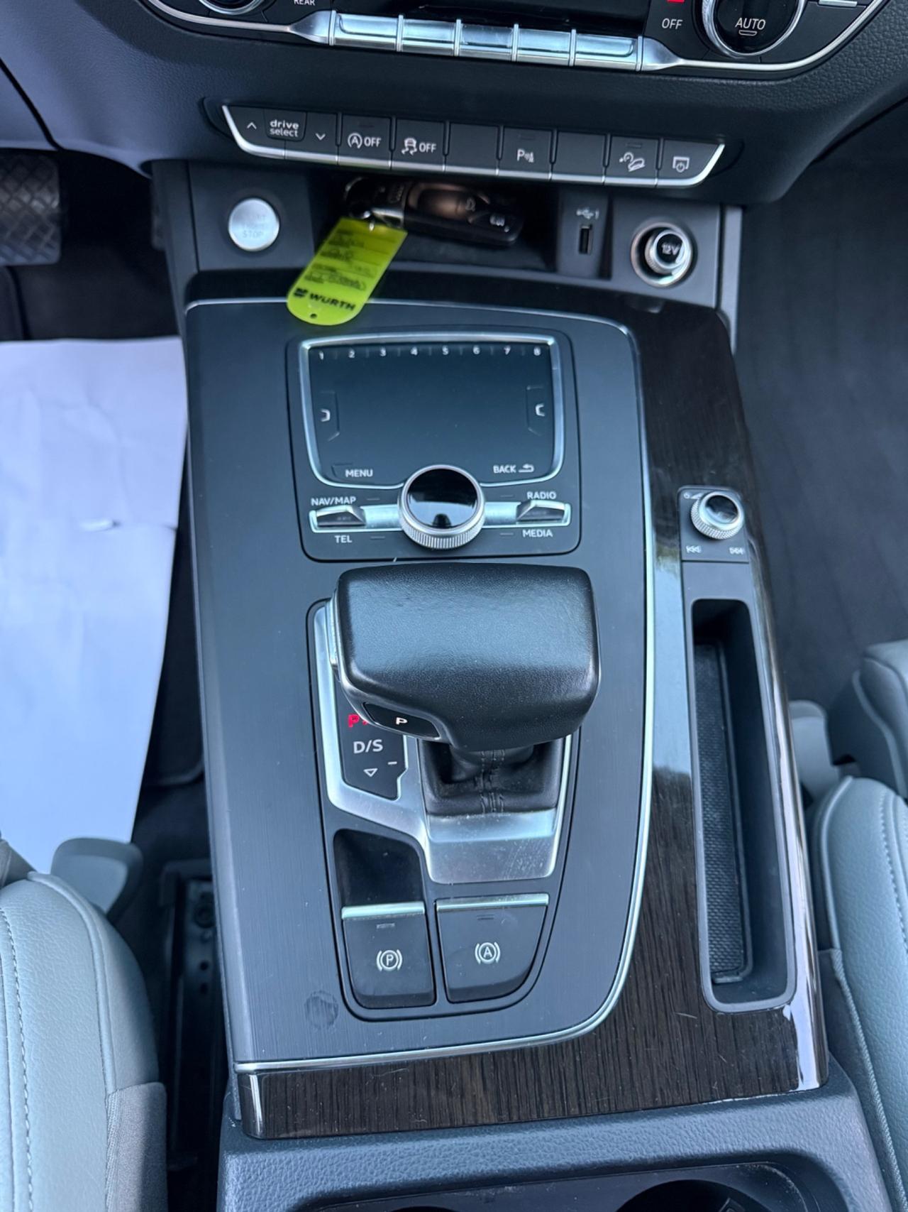 Audi Q5 2.0 TDI quattro S tronic line plus