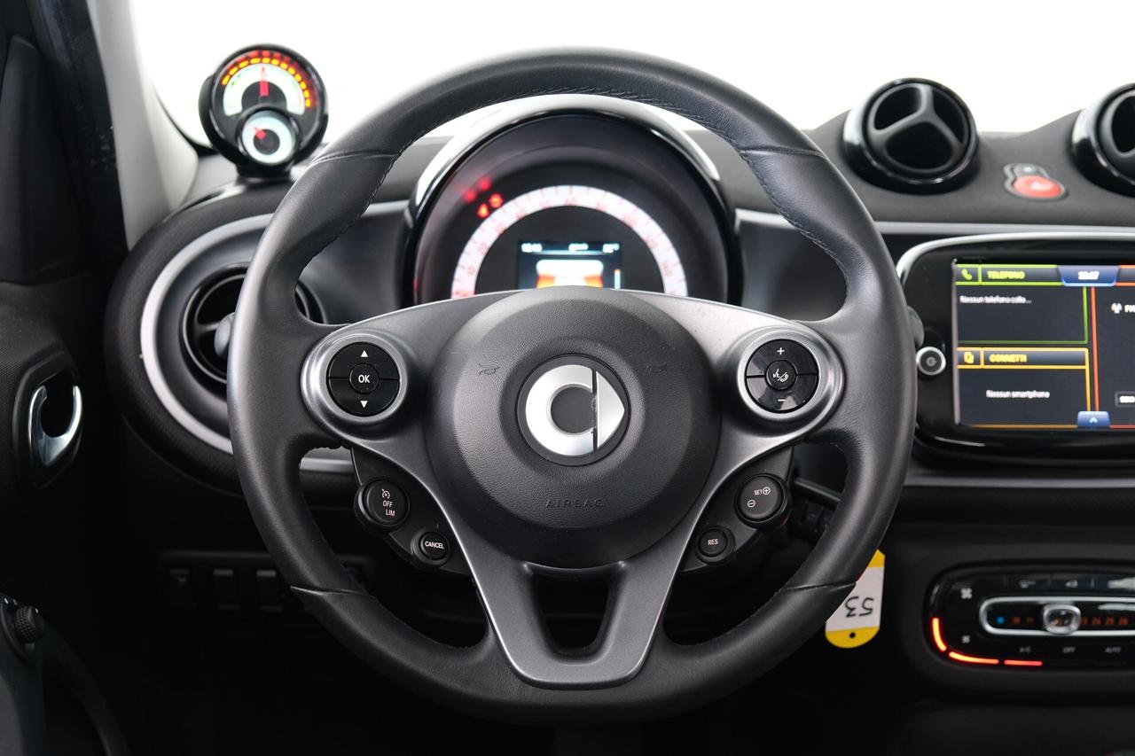 Smart ForFour EQ PASSION con CERCHI IN LEGA