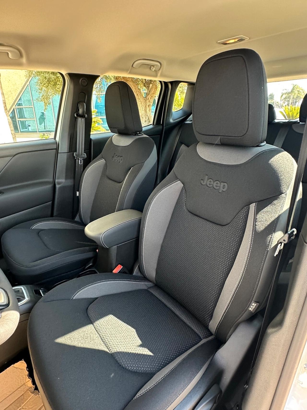 Jeep Renegade phev Altitude offerta T-Stock prezzo imperdibile