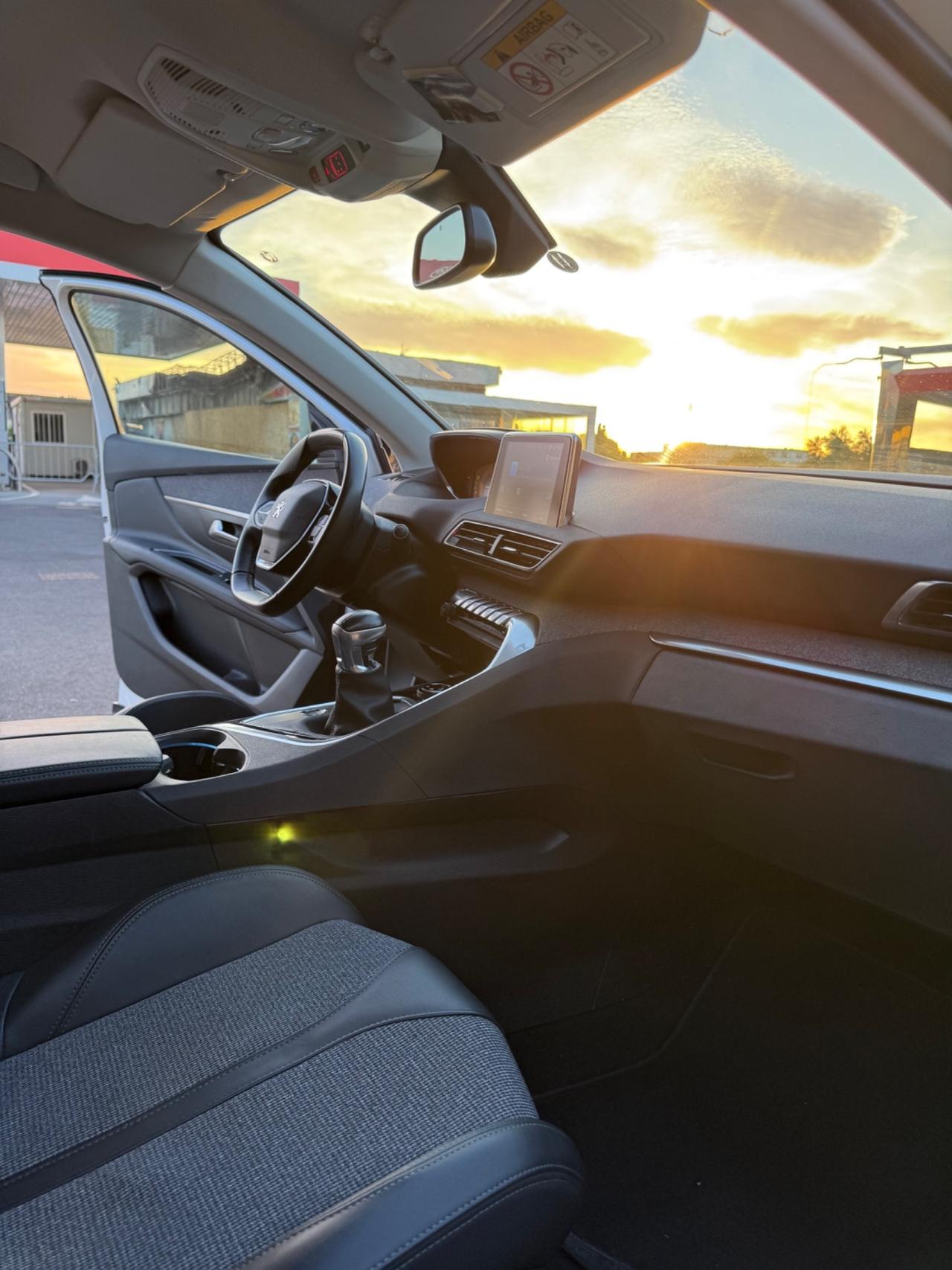 Peugeot 3008 BlueHDi 130 S&S Allure
