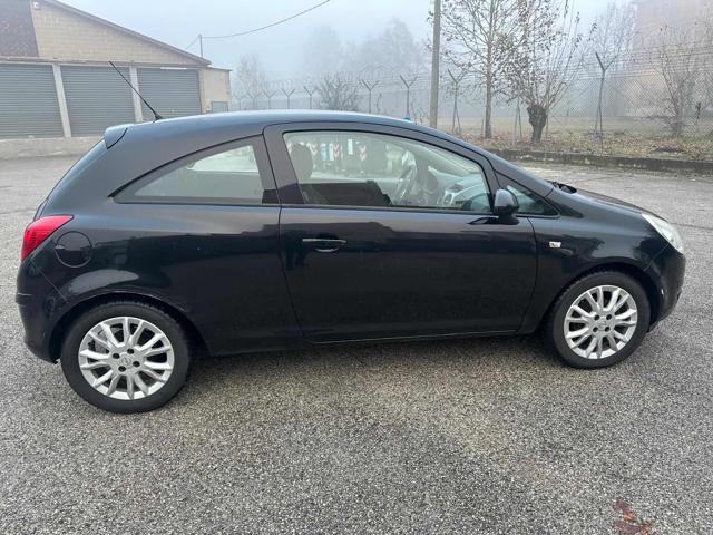 OPEL Corsa 1.2 3 porte Club