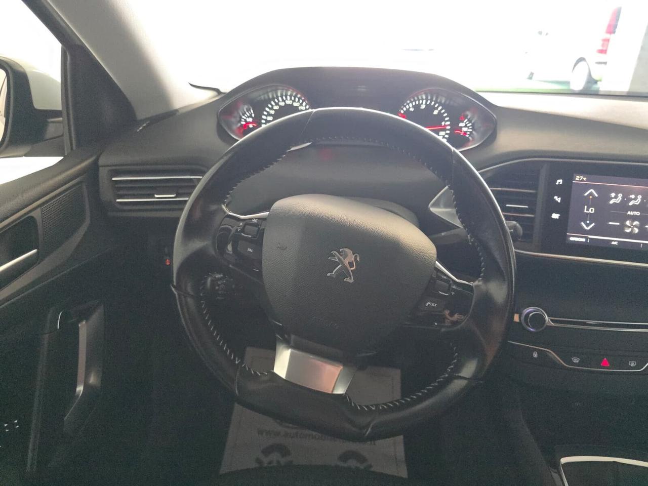 Peugeot 308 BlueHDi 100 S&S Style