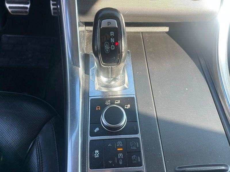 Land Rover Range Rover Sport 3.0 TDV6 HSE
