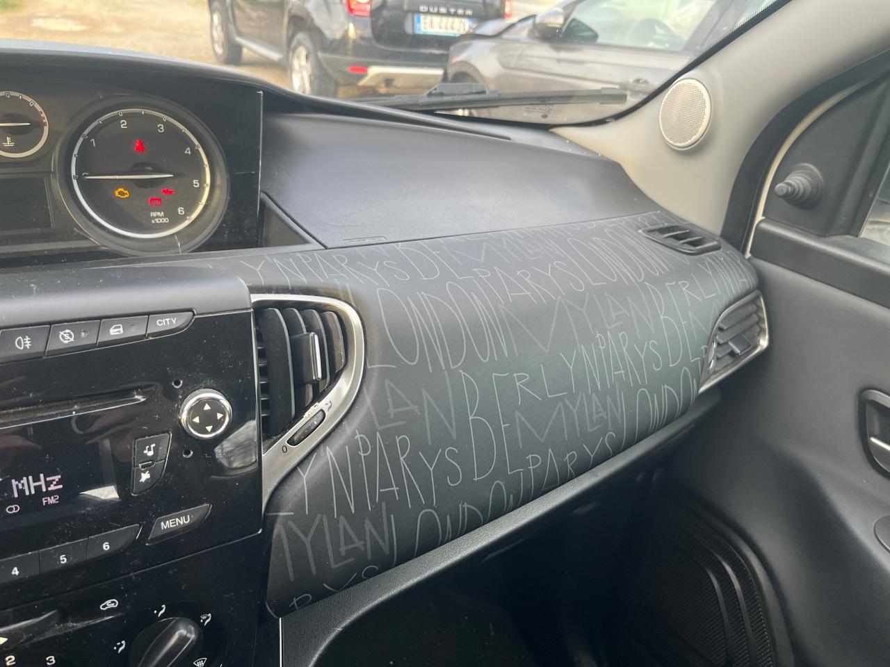 Lancia Ypsilon 1.3 MJT 16V 95 CV 5 porte S&S Platinum