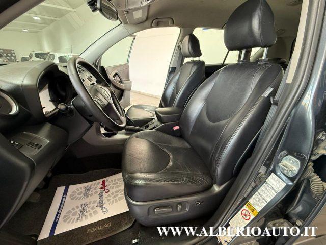 TOYOTA RAV 4 MY23 RAV4 2.2 D-4D 136 CV Luxury