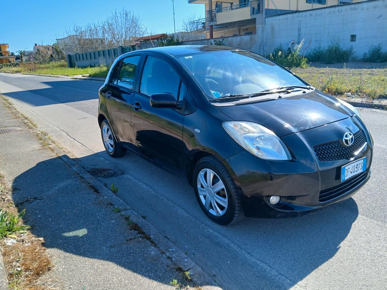 Toyota Yaris 1.3 5 porte Sol KM CERTIFICATI