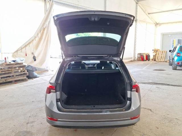 SKODA Octavia 2.0 TDI EVO SCR DSG Wagon Executive