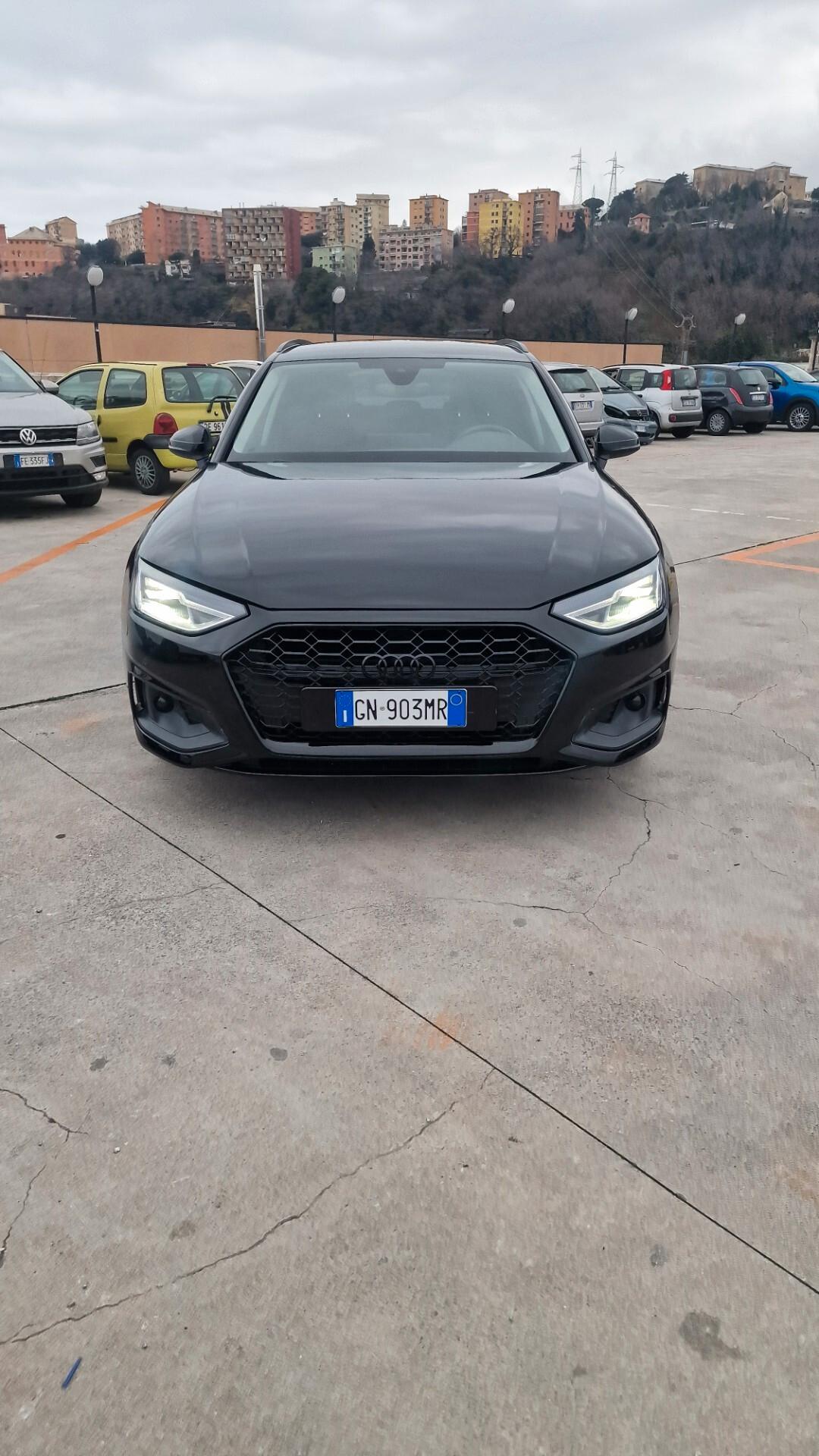 Audi A4 Avant 40 TDI S tronic S line edition
