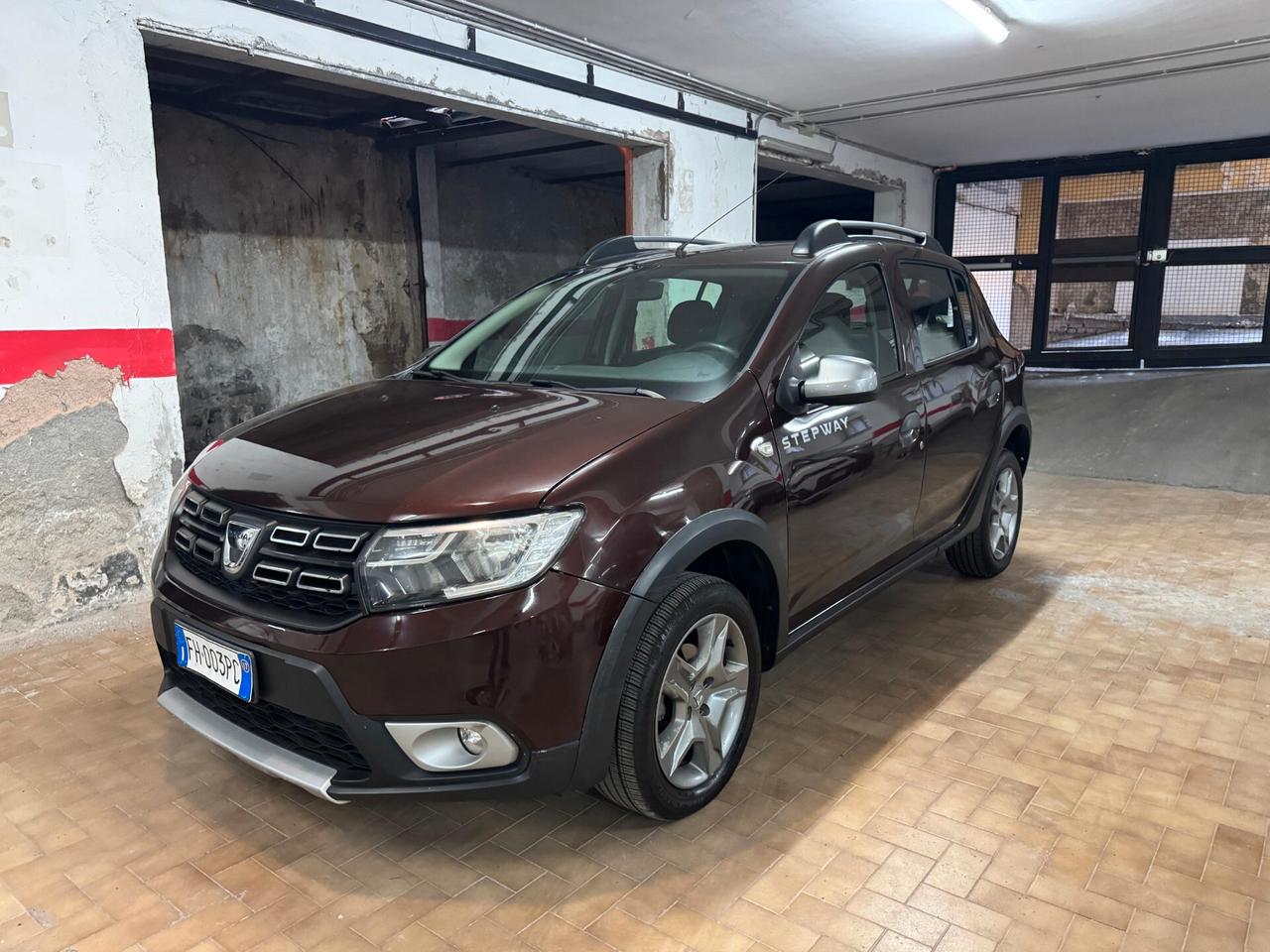 DACIA SANDERO STEPWAY 1.5 dCi – UNICO PROPRIETARIO – CONDIZIONI DA VETRINA!