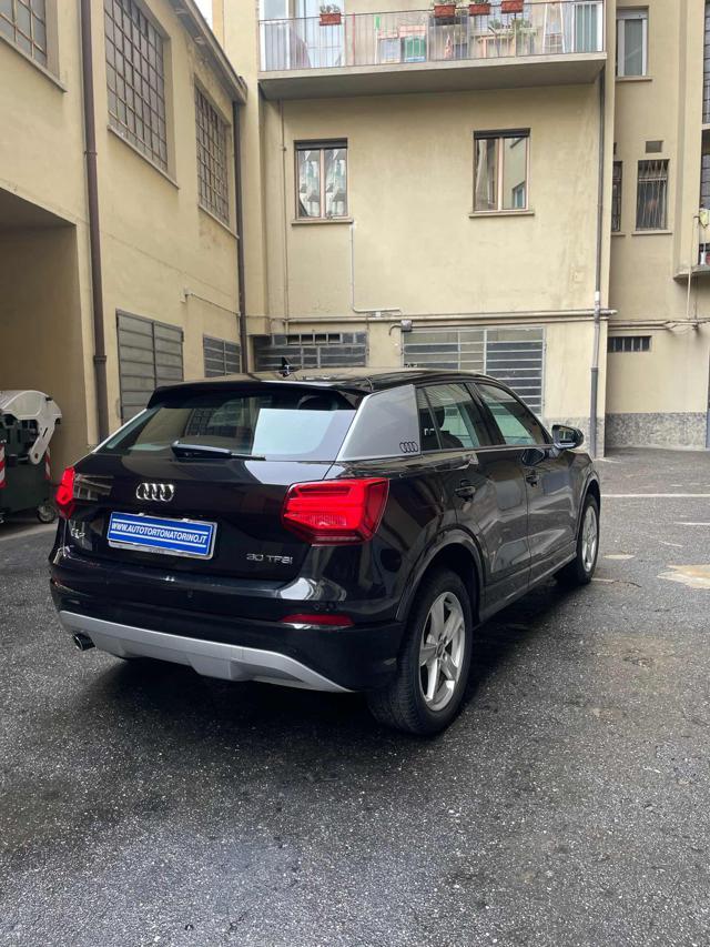 AUDI Q2 30 TFSI Business Design
