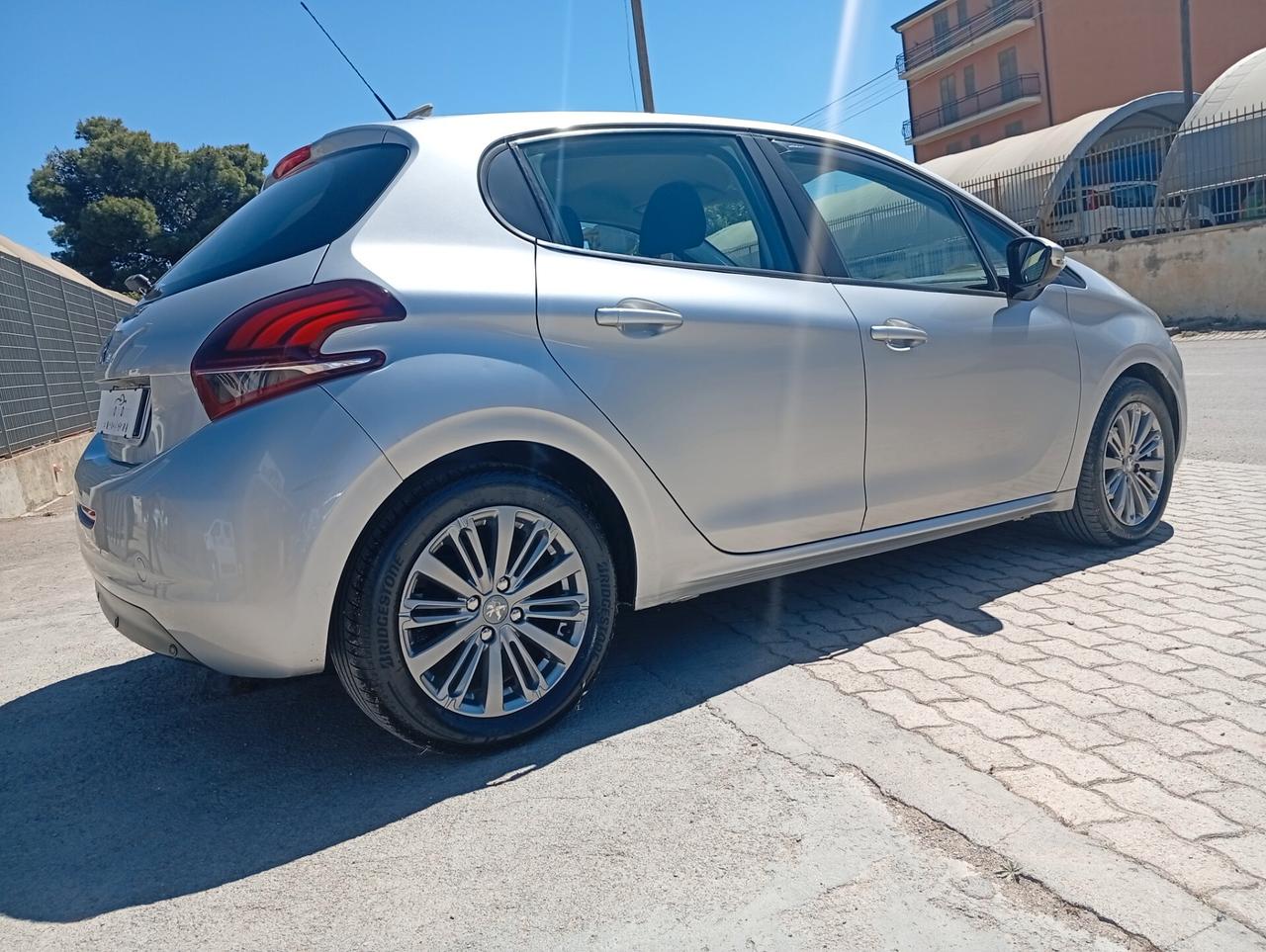 Peugeot 208 BlueHDi 75 S&S 5 porte Active