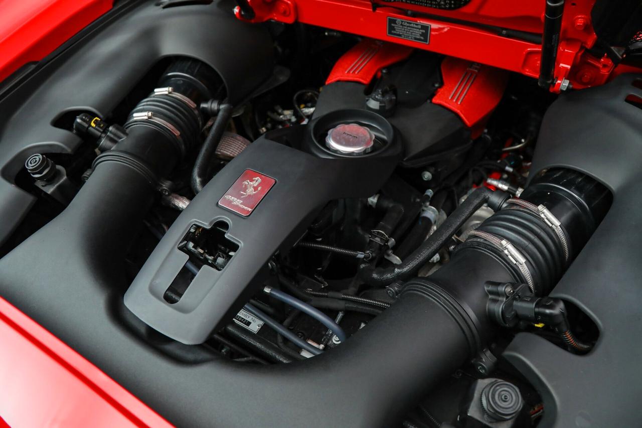Ferrari 488 Spider NOLEGGIO LUNGO TERMINE - LEASING FULL INCLUSIVE