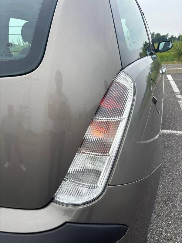 Lancia Ypsilon CINGHIA + FRIZIONE FATTI -NEOP. 1.2 Oro