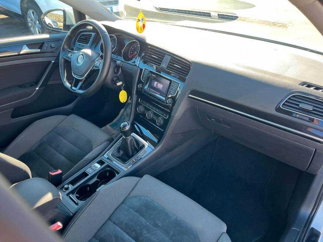 Volkswagen Golf 1.6 tdi Highline 5p