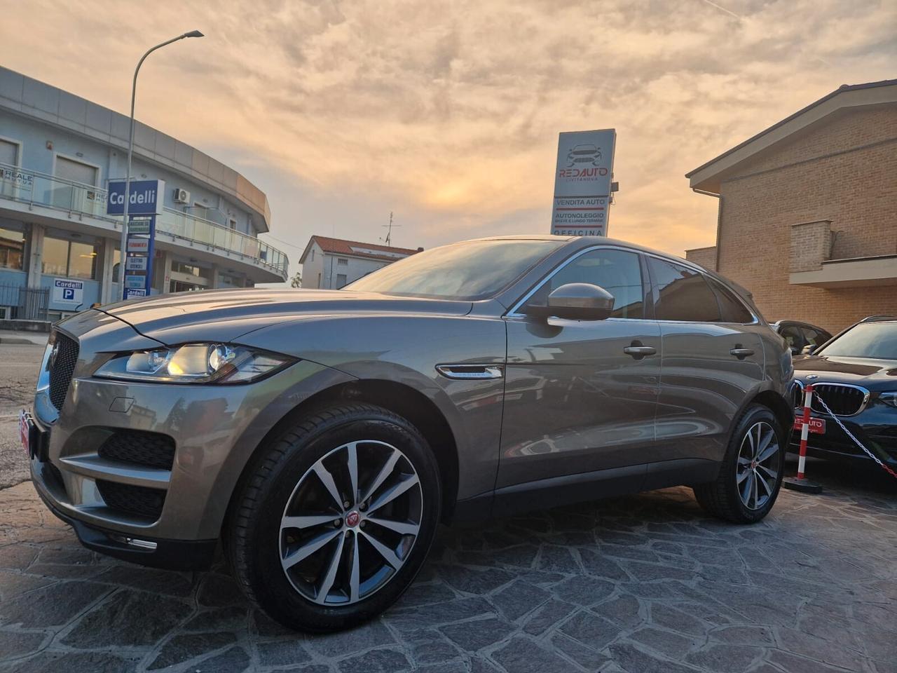 Jaguar F-Pace 2.0 D 240 CV AWD aut. Pure