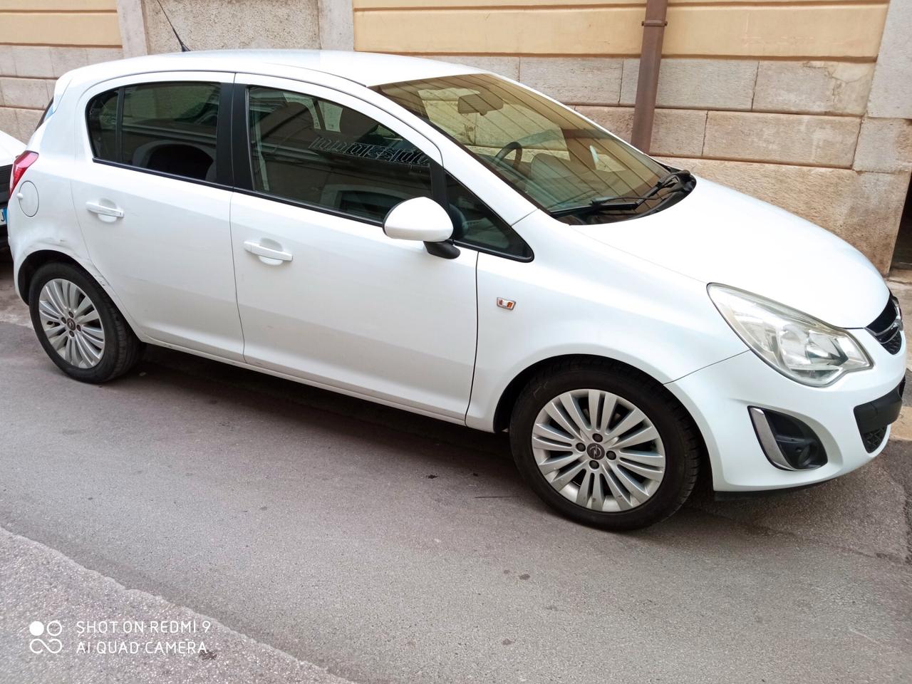 Opel Corsa 1.2 5 porte Cosmo