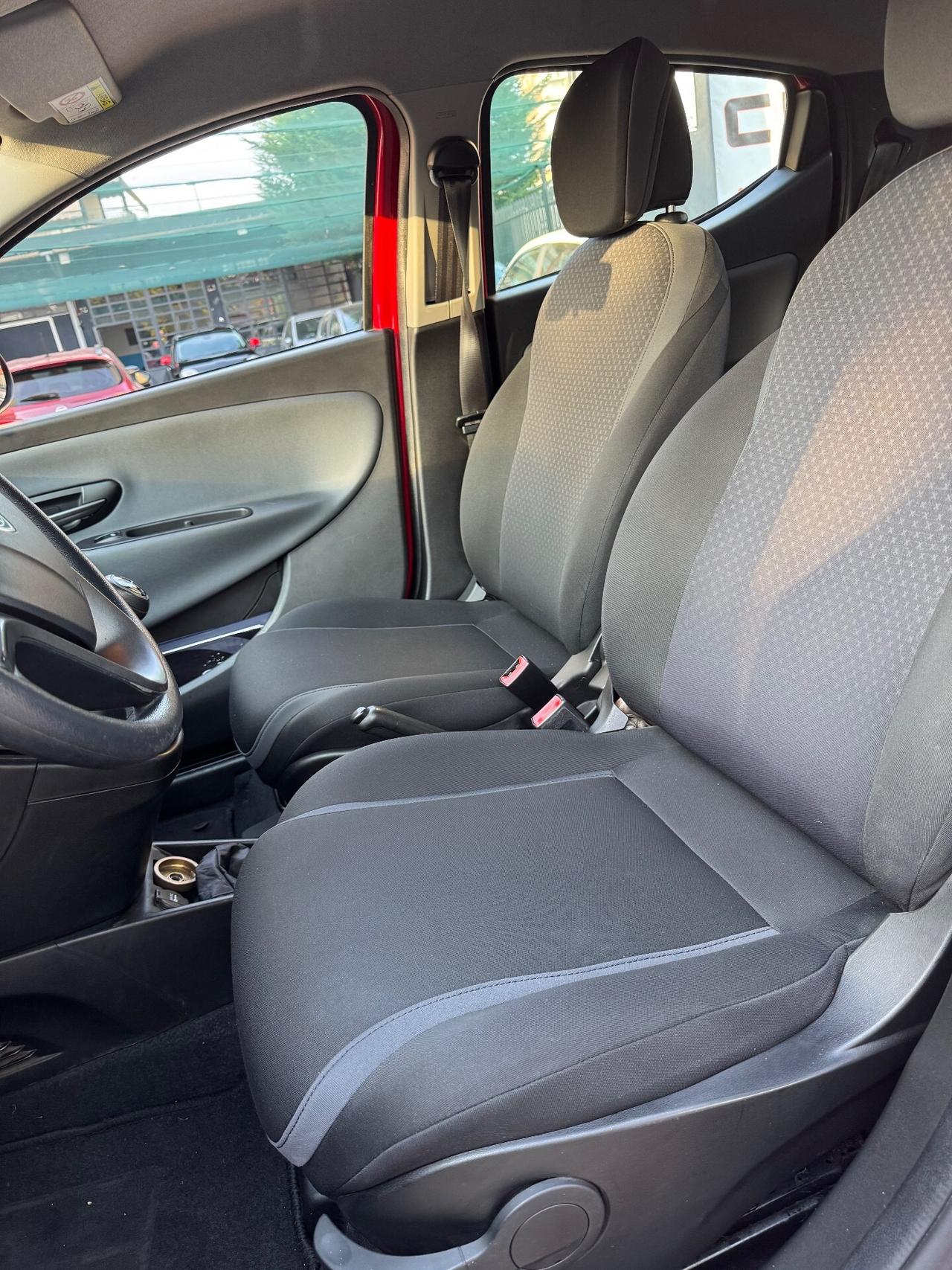Lancia Ypsilon 1.2 69 CV GPL di casa Ecochic