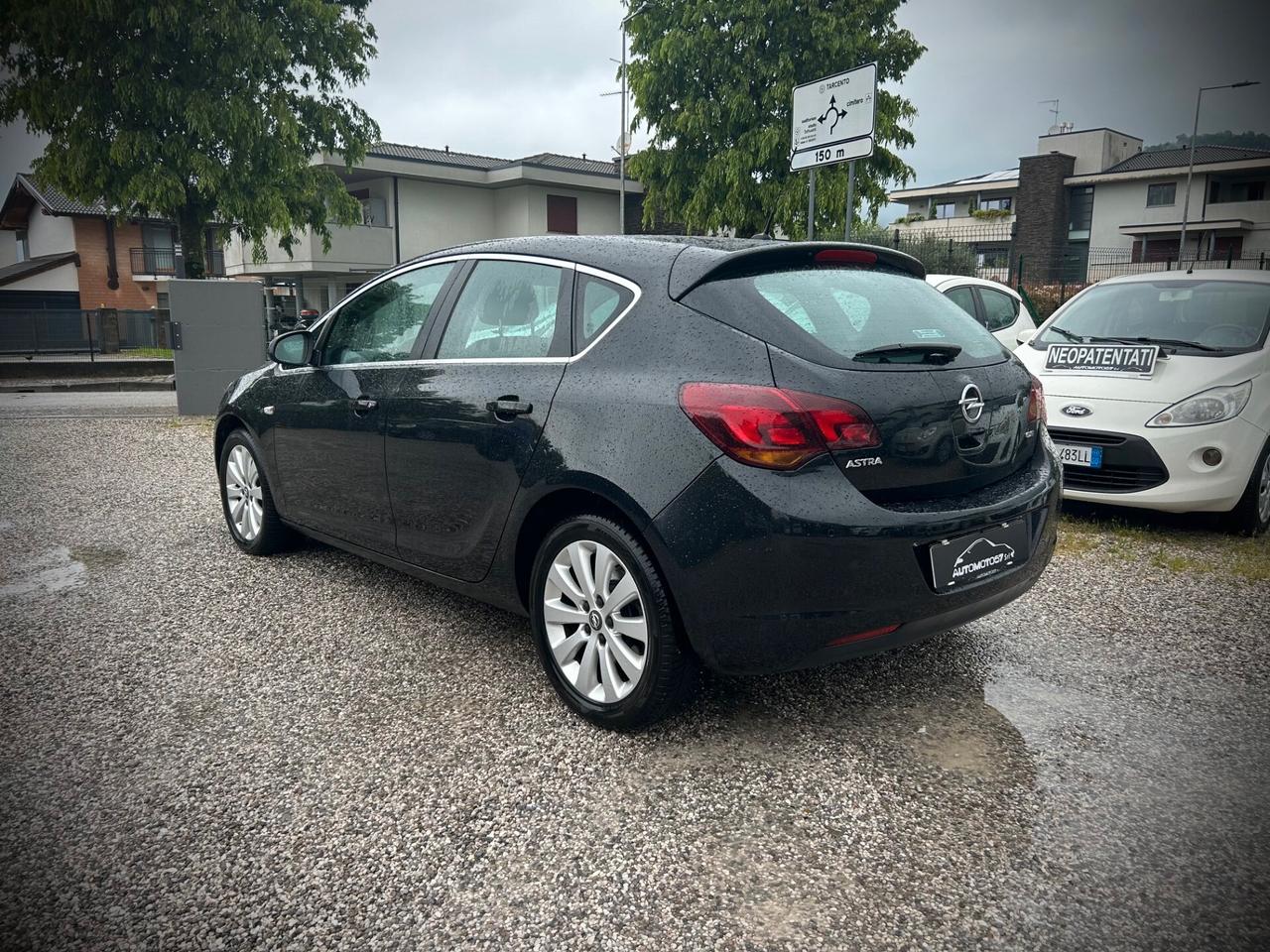 Opel Astra 1.7 CDTI 125CV 5 porte Cosmo
