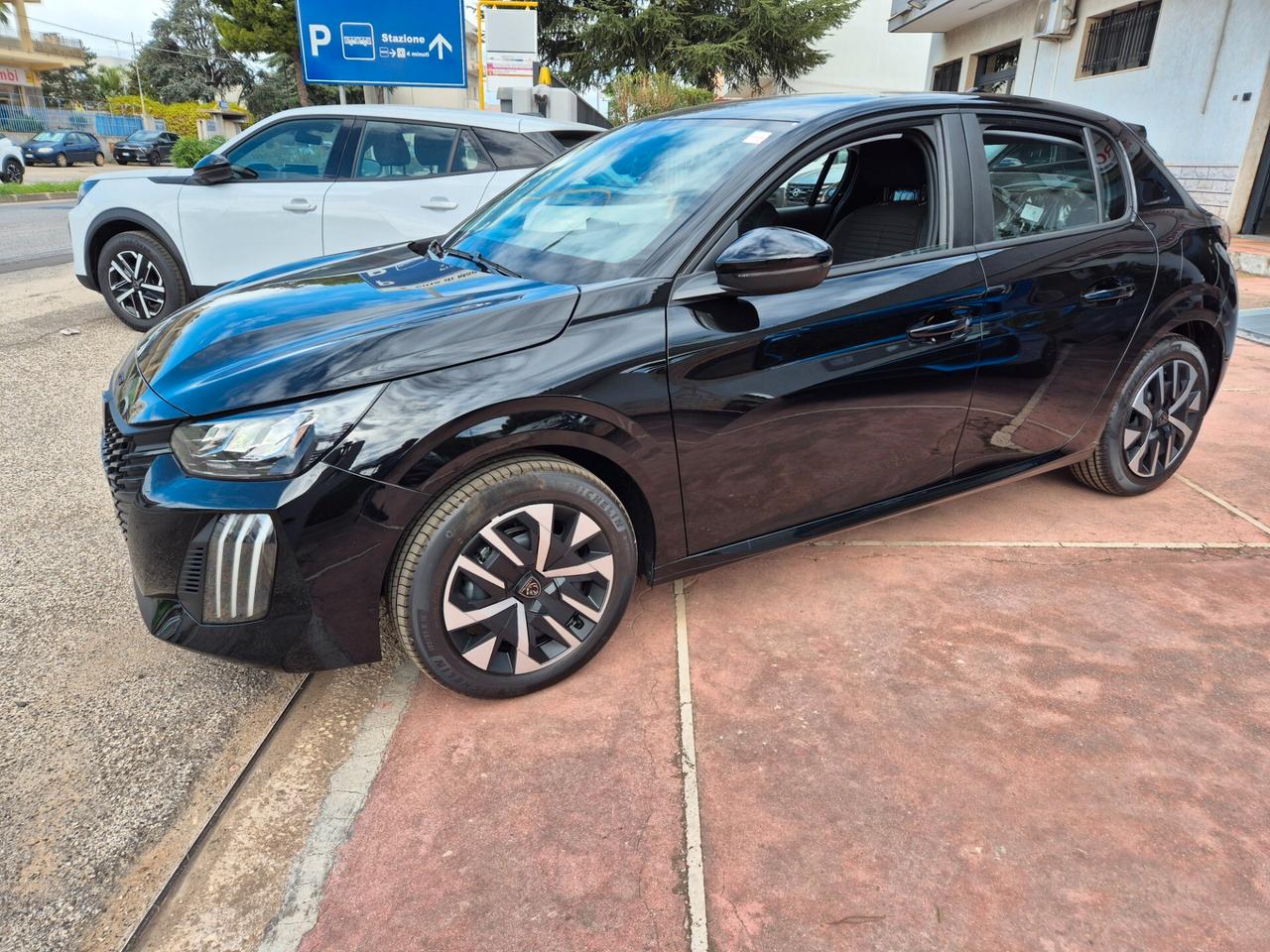 Peugeot 208 PureTech 75 CV STYLE