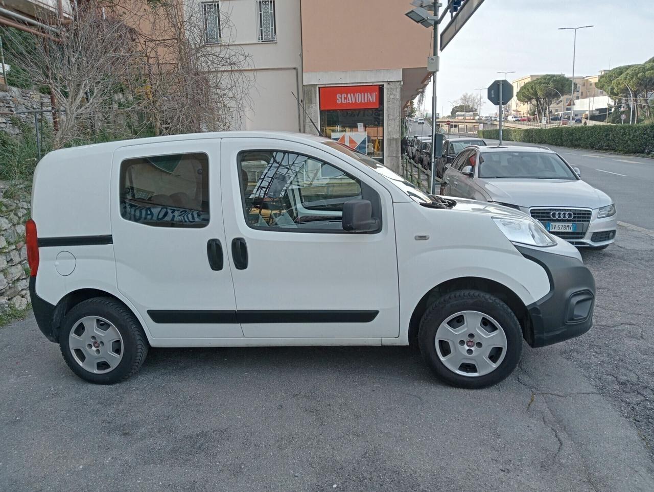 Fiat Fiorino 1.4 8V 77CV Benz. autocarro 5 posti