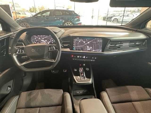 AUDI Q4 e-tron Q4 QU. 210 MY 25