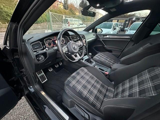 Volkswagen Golf 7.5 GTD 2.0 TDI 184cv -TETTO-