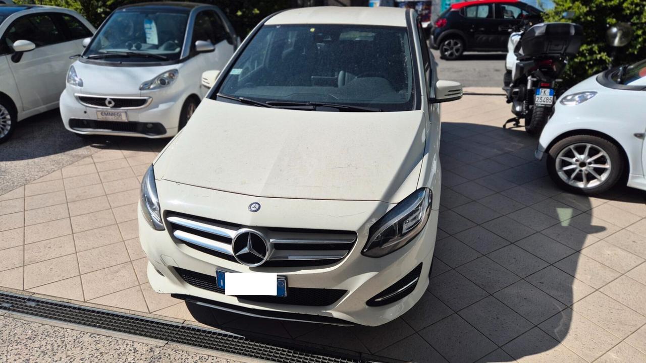 Mercedes-benz B 180 d Executive SOLO 39000 KM!