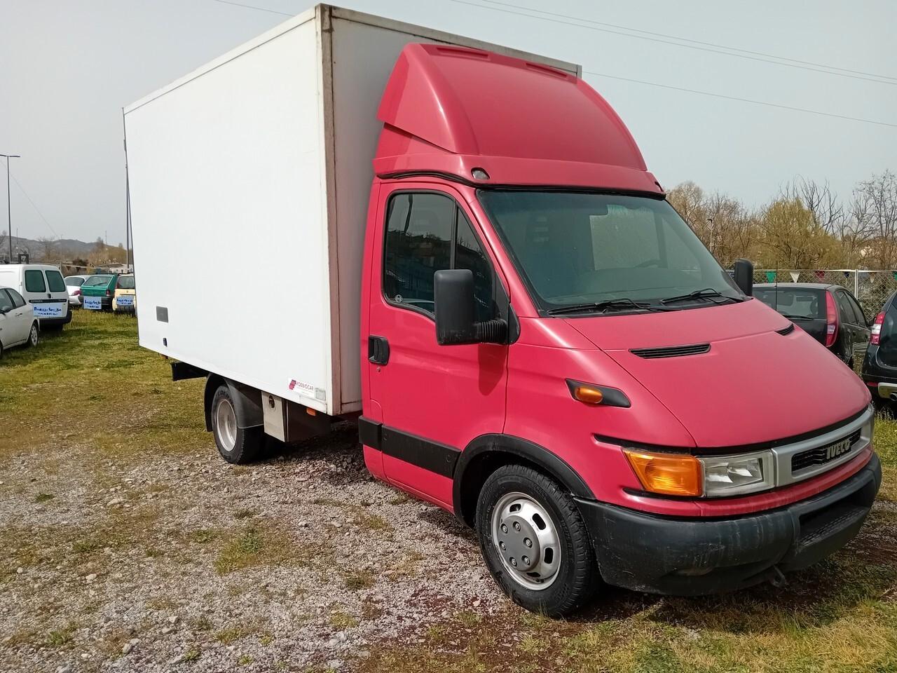 IVECO TURBO DAILY 35C13 CON CASSONE ISOTERMICO