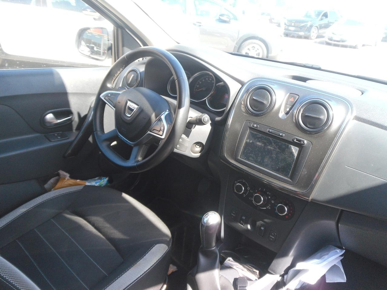 Dacia Sandero Stepway 1.5 Blue dCi 95 CV Comfort