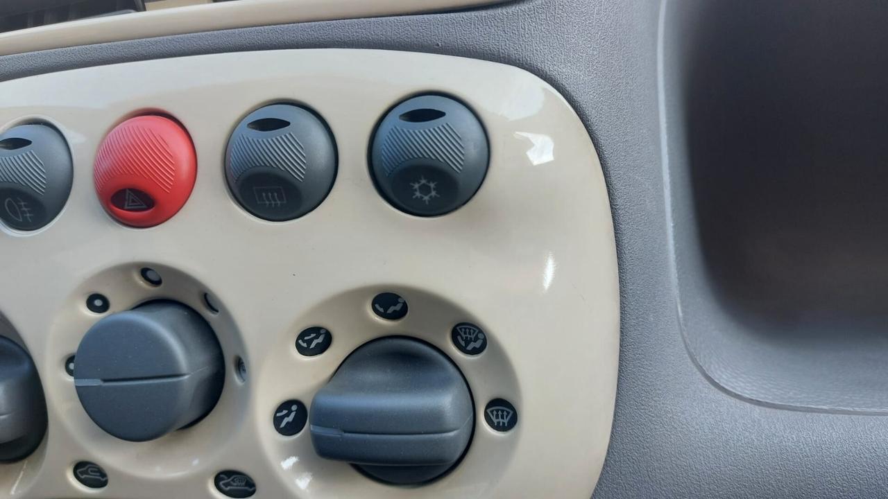 Fiat 600 1.1 ACTIVE CLIMA/IDROGUIDA