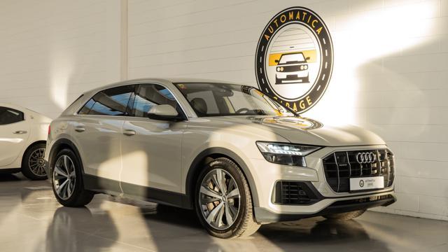 AUDI Q8 55 TFSI quattro tiptronic