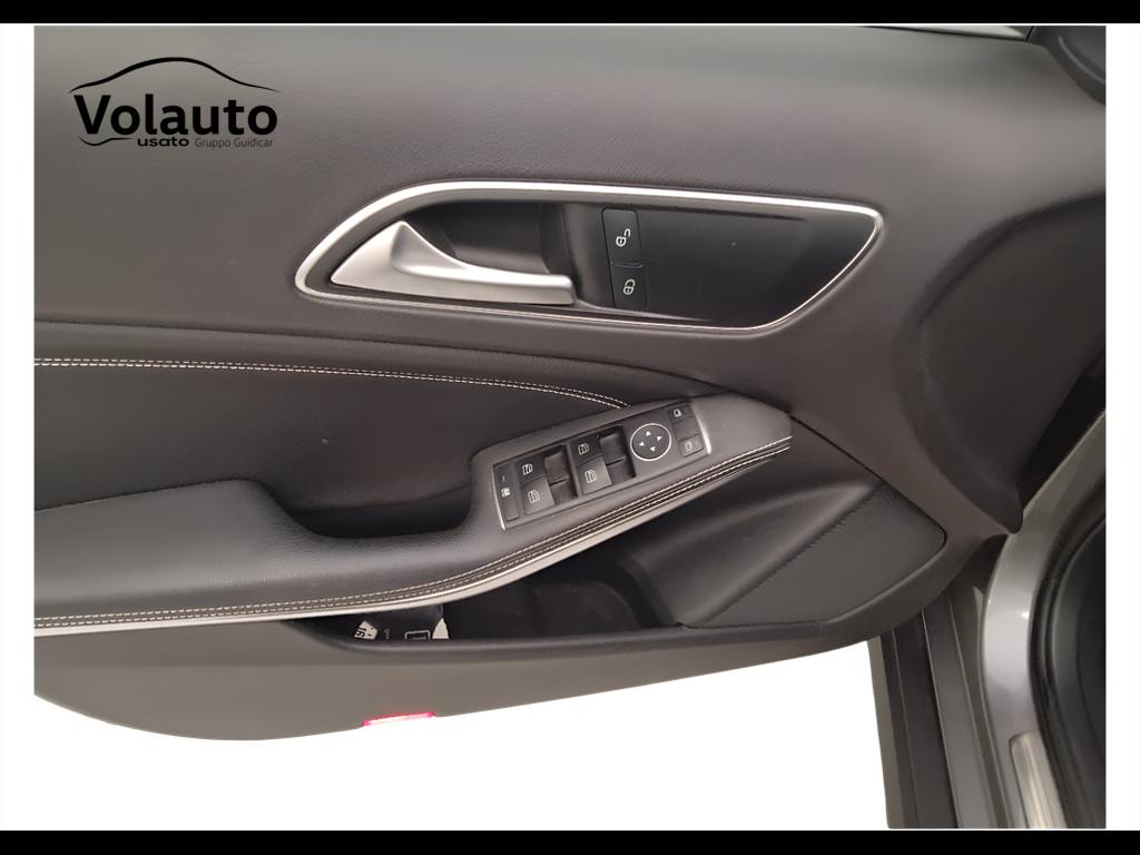 Mercedes-Benz GLA-X156 2017 - GLA 200 Sport auto