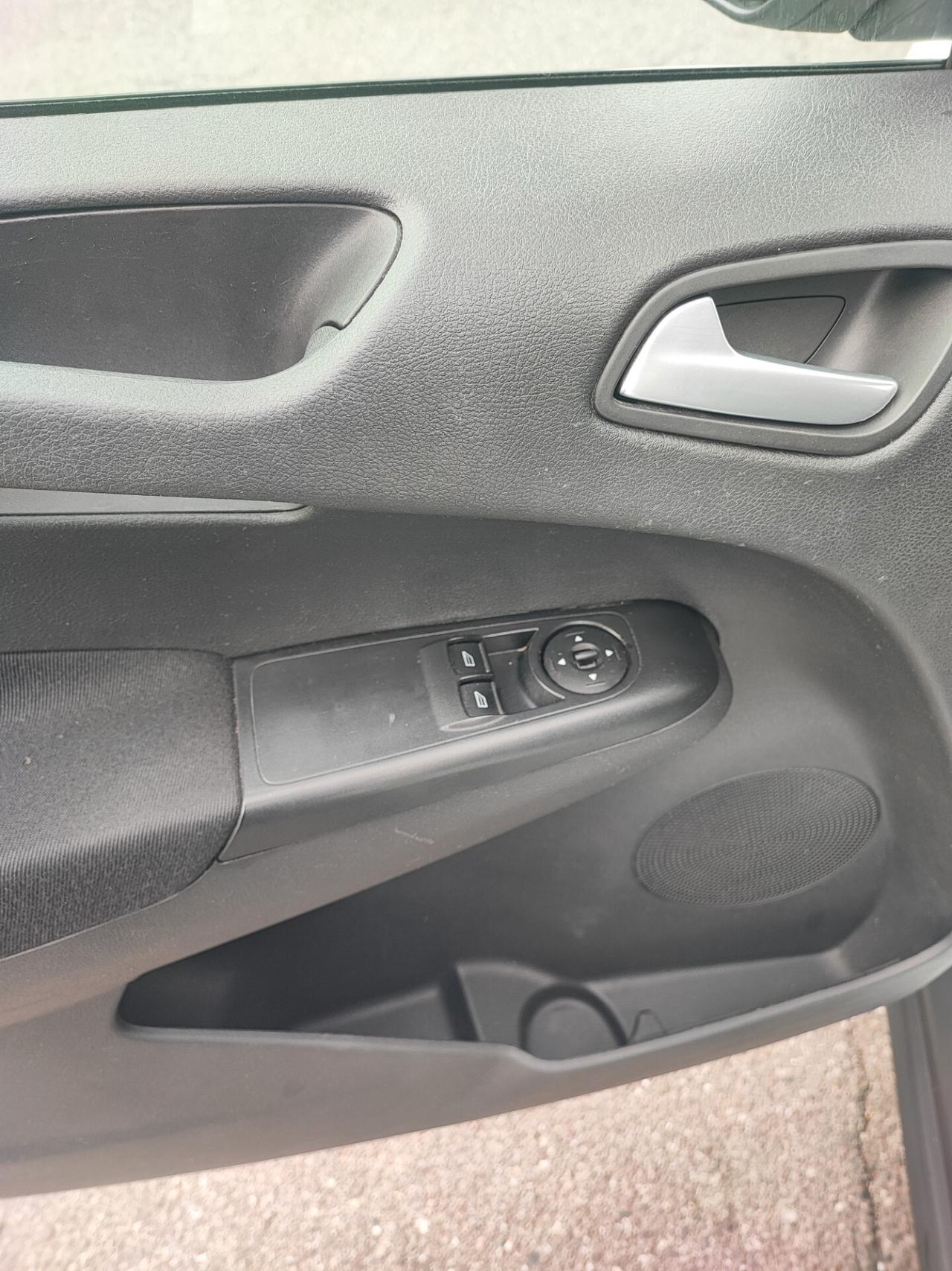 Ford Transit Courier 1.5 TDCi 100CV Van Titanium