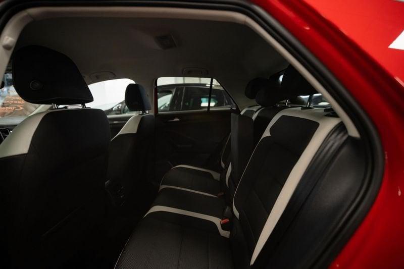 Volkswagen T-Roc 1.5 tsi Business