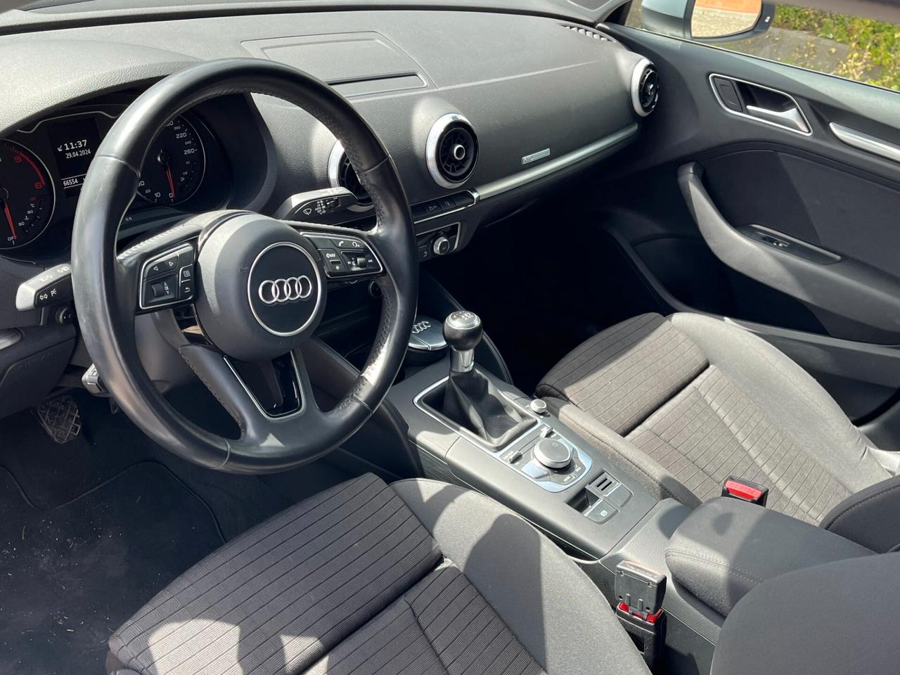 Audi A3 SPB 1.6 TDI Business